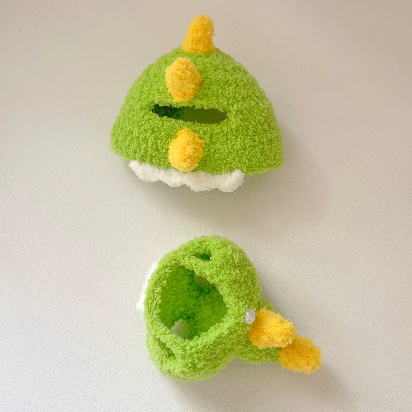 17cm Pop Mart Labubu Cute Knitted Plush Little Dinosaur Doll Outfit Set