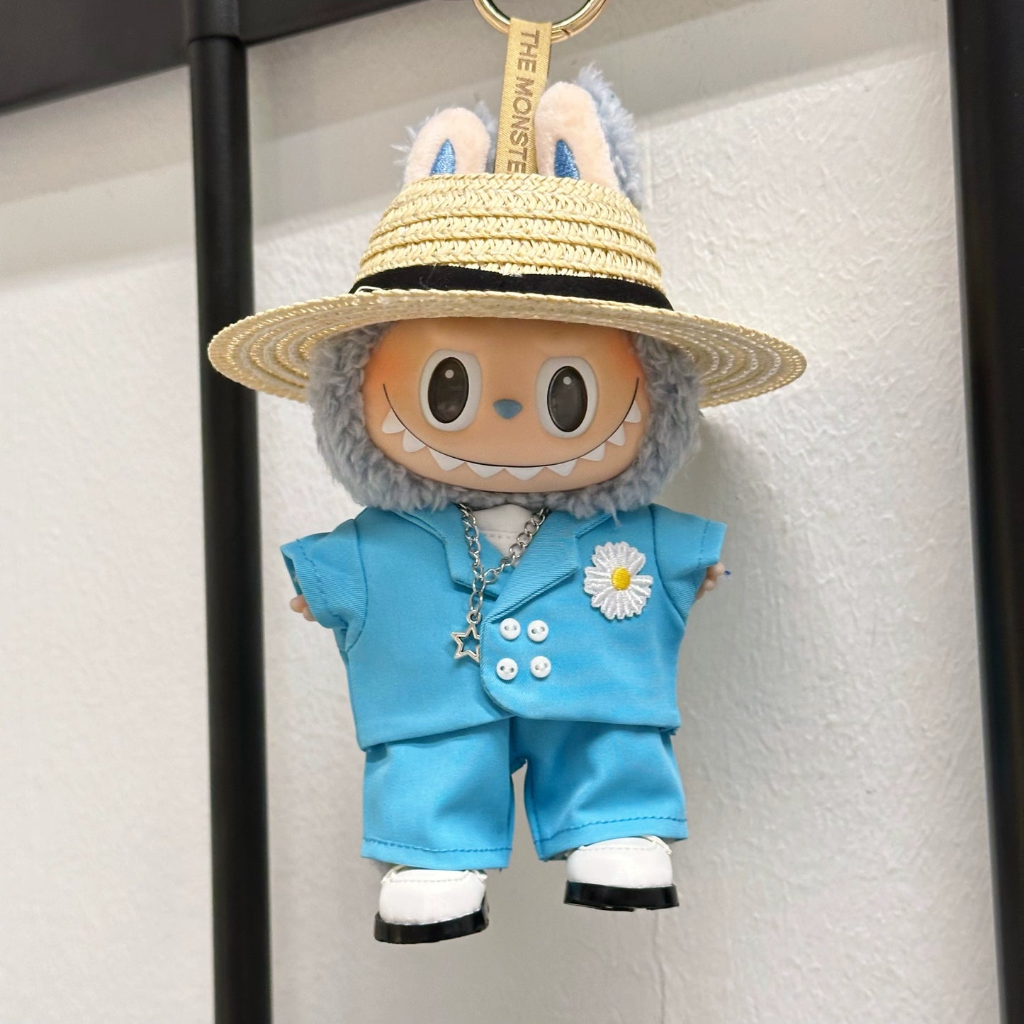 **Labubu x G-Dragon Replica Outfit | 17cm Vinyl Doll Clothes for Gen 1-3 (Including Sitting Style) - Front High-Energy Theme (Doll Not Included)**
