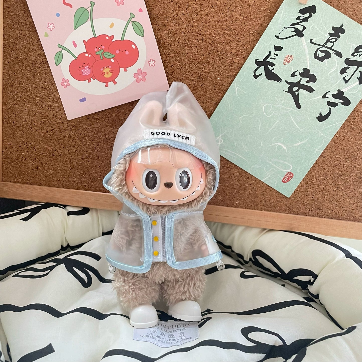 17cm Labubu Transparent Raincoat Outfit | High-Quality PVC Waterproof Hooded Cape | Cute & Playful Doll Clothes for Collectible Figures