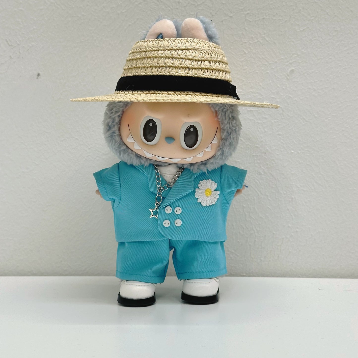 **Labubu x G-Dragon Replica Outfit | 17cm Vinyl Doll Clothes for Gen 1-3 (Including Sitting Style) - Front High-Energy Theme (Doll Not Included)**