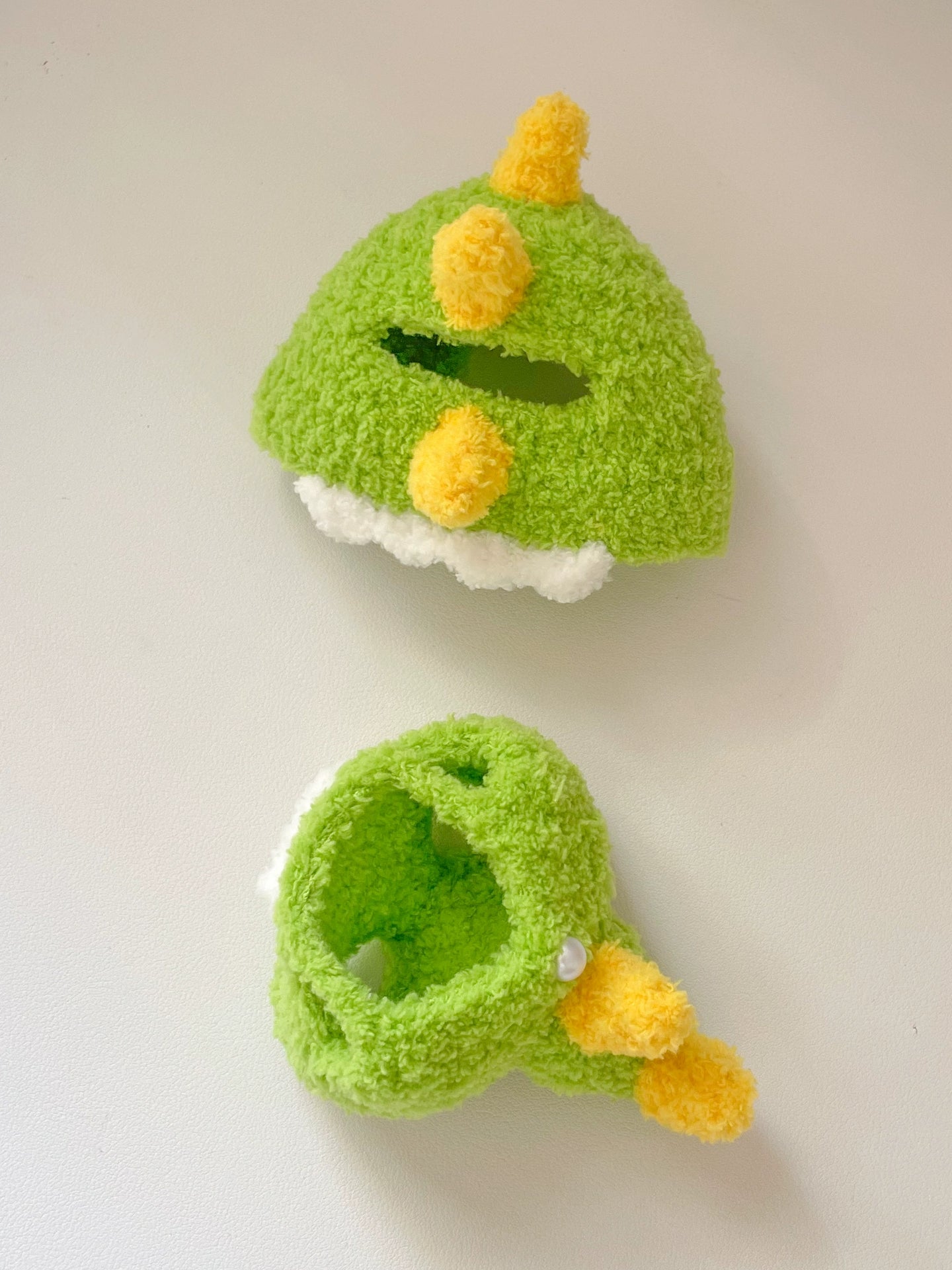 17cm Pop Mart Labubu Cute Knitted Plush Little Dinosaur Doll Outfit Set