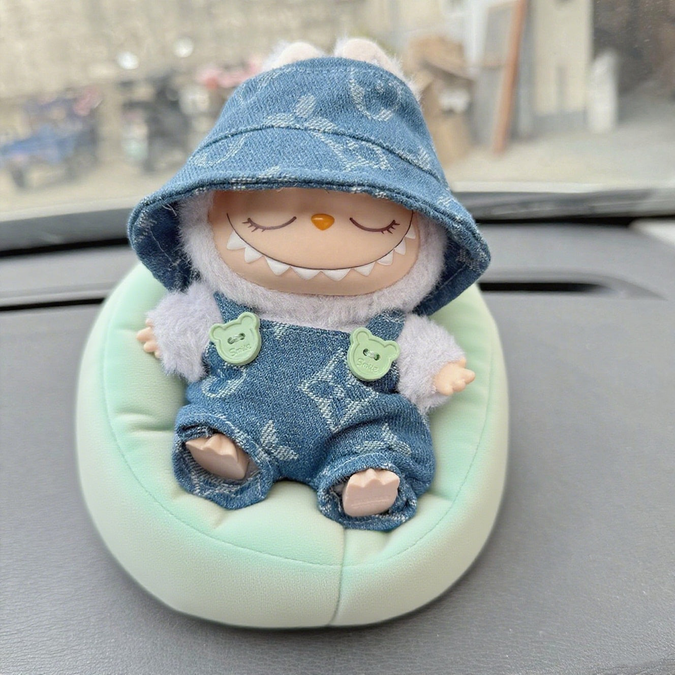Labubu Series 1/2/3 Clover Overalls Set - Trendy Outfit for Sitting Doll Keychain