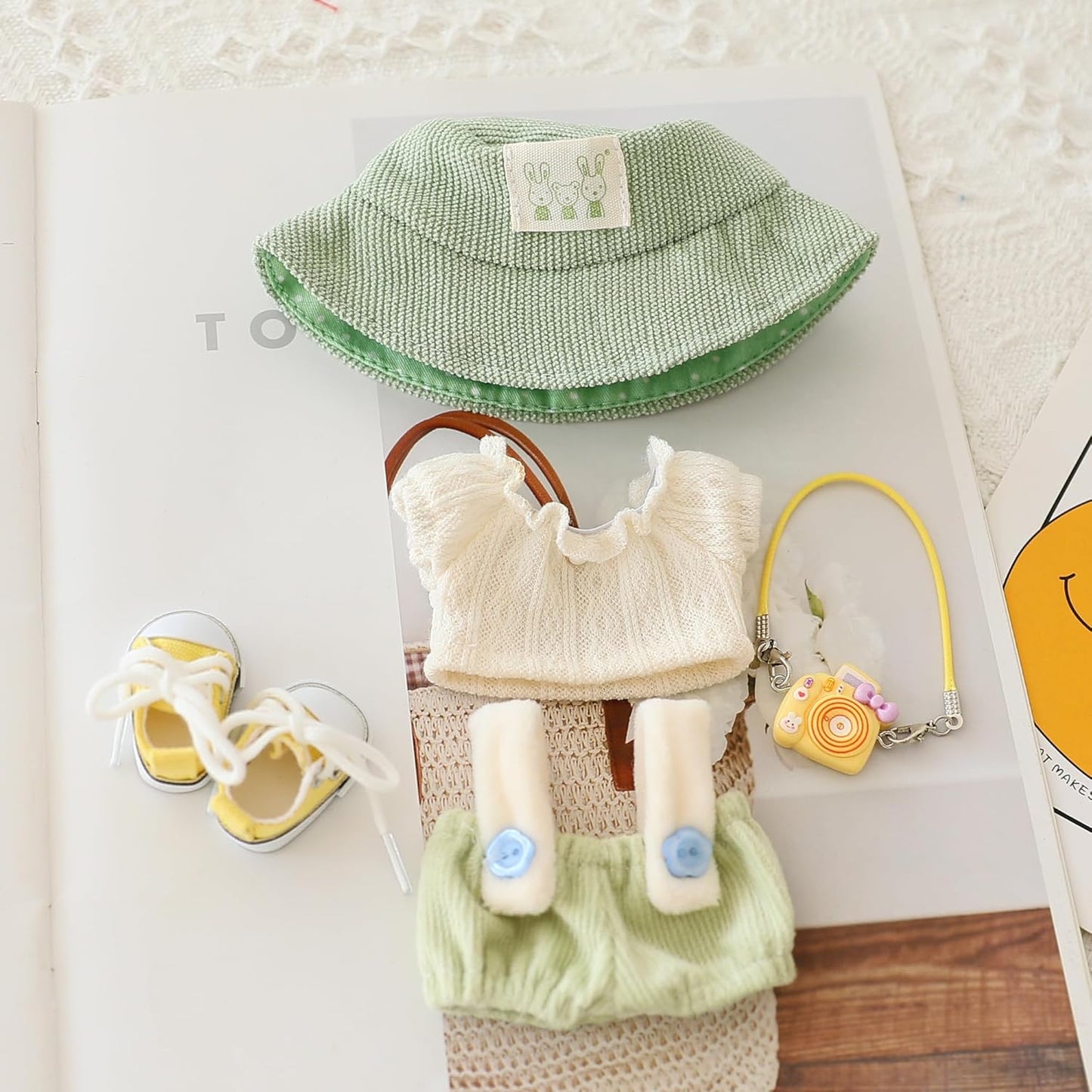 Clothes Set for LaBuBu Doll,Clothes for LaBuBu, Crochet 4 Piece Set Hat Clothes Cell Phone Backpack for LabuBu, Stylish Adorable Dolls Clothes Accessories (No Doll) (Green)