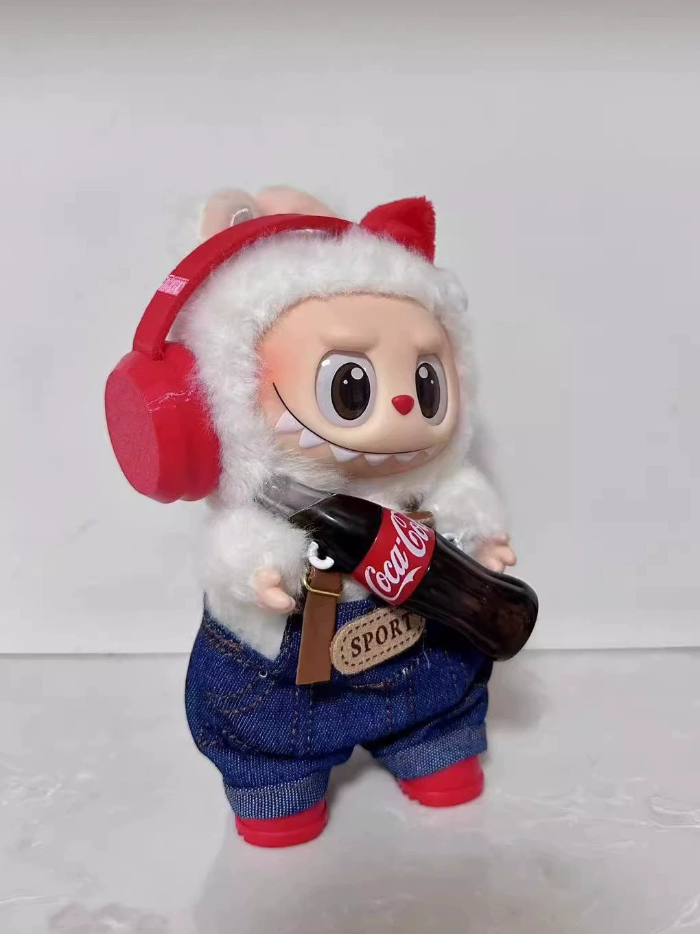 **Labubu Coke-Inspired Outfit Set | Red Headphones, Overalls & Boots for 17cm Vinyl Charms**