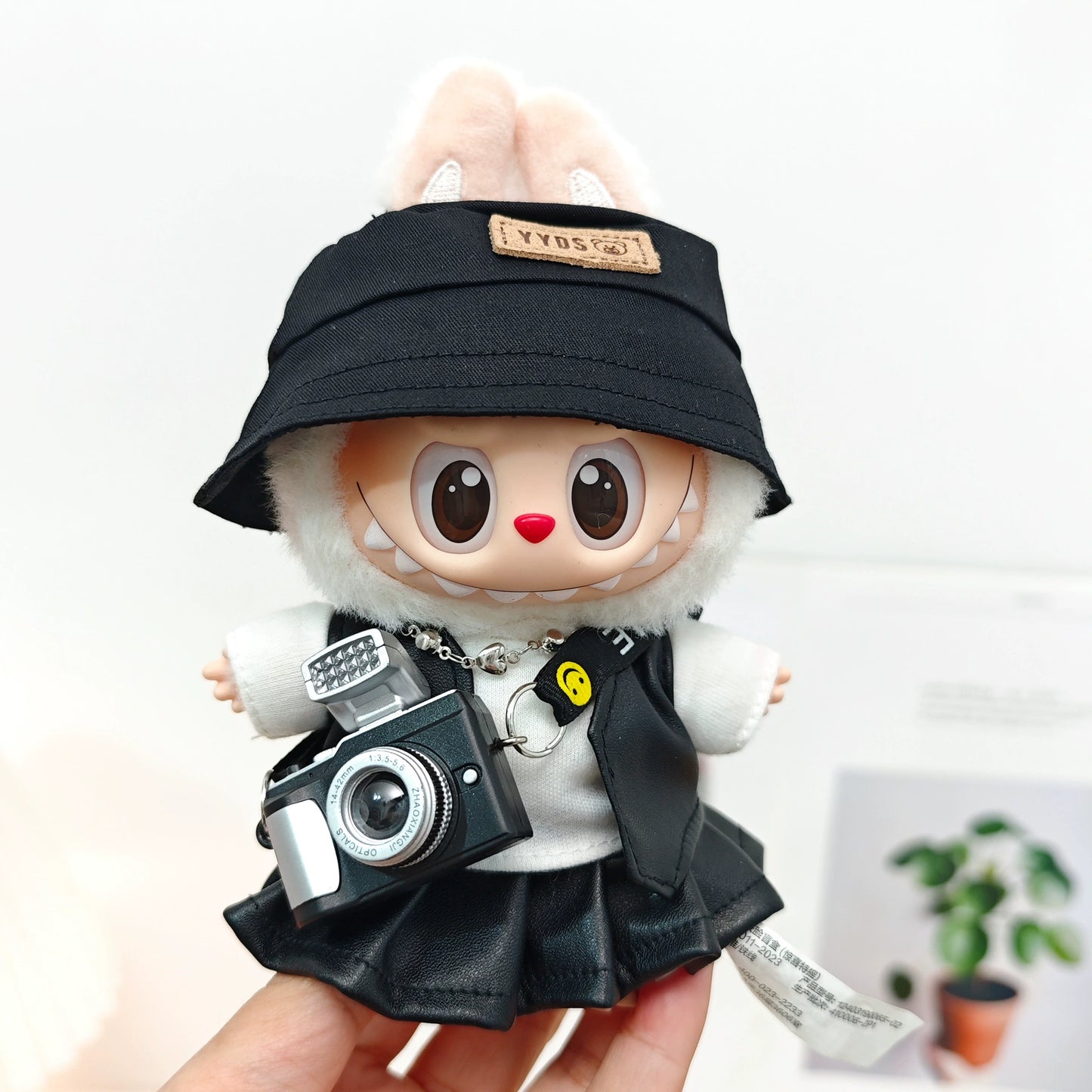 Labubu Outfit Set - Black Cool Overall & Fisherman Hat for 17cm Sitting Figures 1/2/3