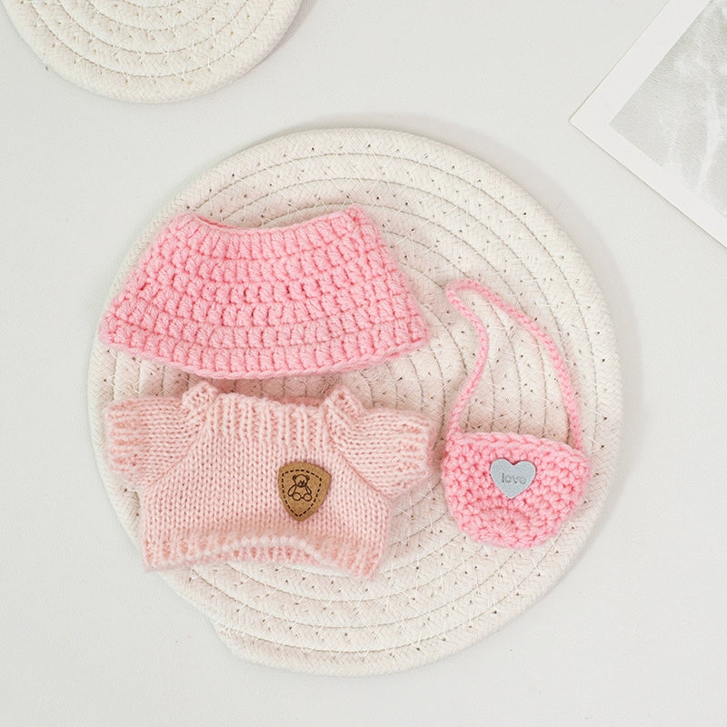 17cm Labubu Gen 1-3 Handmade Knit Sweater Set | Khaki Beanie + Cable-Knit Sweater + Detachable Heart Shoulder Bag | Vinyl/Plush-Compatible Clothes Only for Collectible Dolls