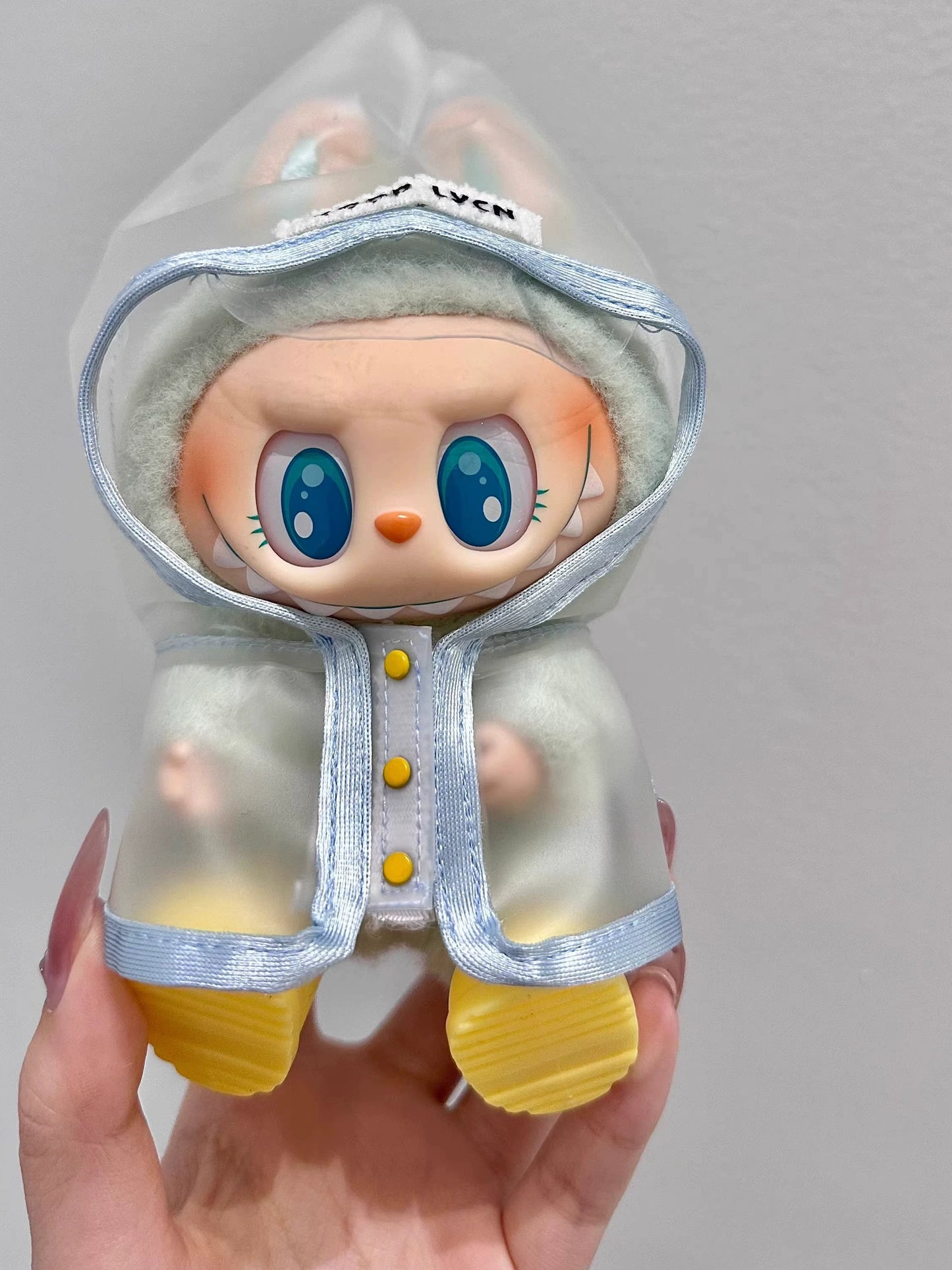 Raincoat Costume - Doll Clothes for Labubu Vinyl Figures (Fits 1st/2nd/3rd Generation)