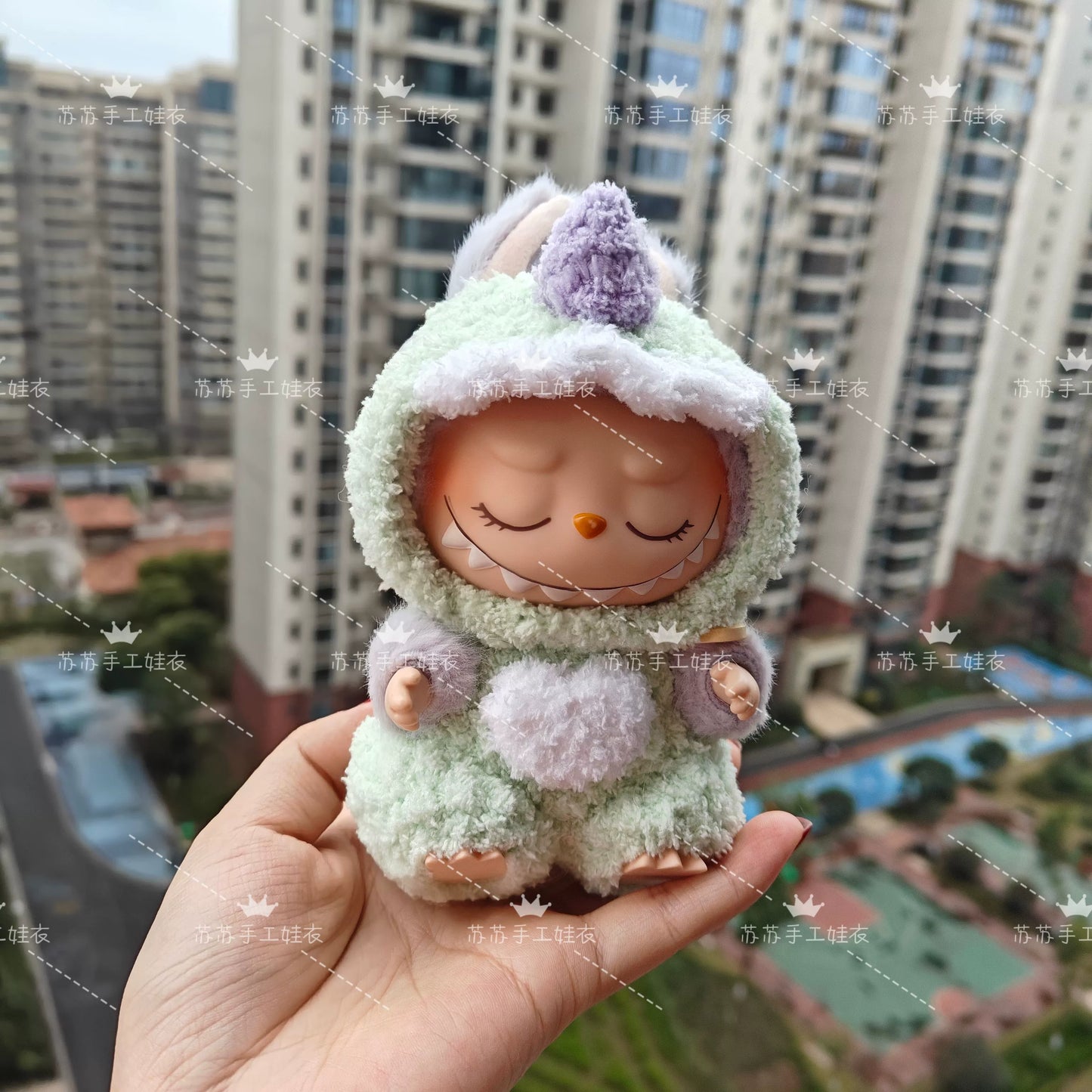 POP MART Labubu Hand-Knitted Dinosaur Outfit - Plush Vinyl Doll Clothes for Blind Box