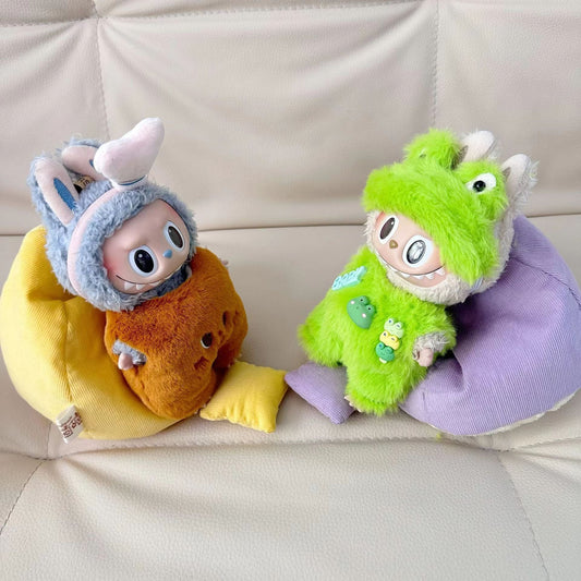 17cm Labubu Keychain Clothes Set | Cute Bear Bread Outfit for Labubu Charms (Clothes Only)