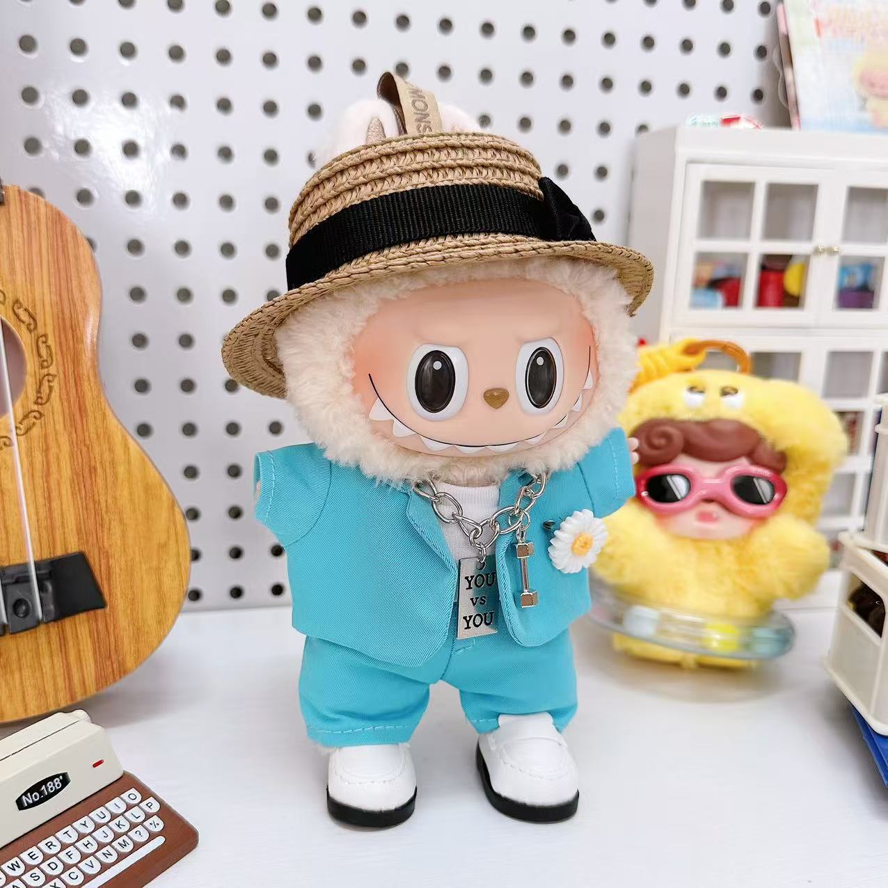 Labubu G-Dragon Inspired Suit - 17cm Formal Tuxedo for Gen2/3 Vinyl Dolls (K-pop Star Outfit)