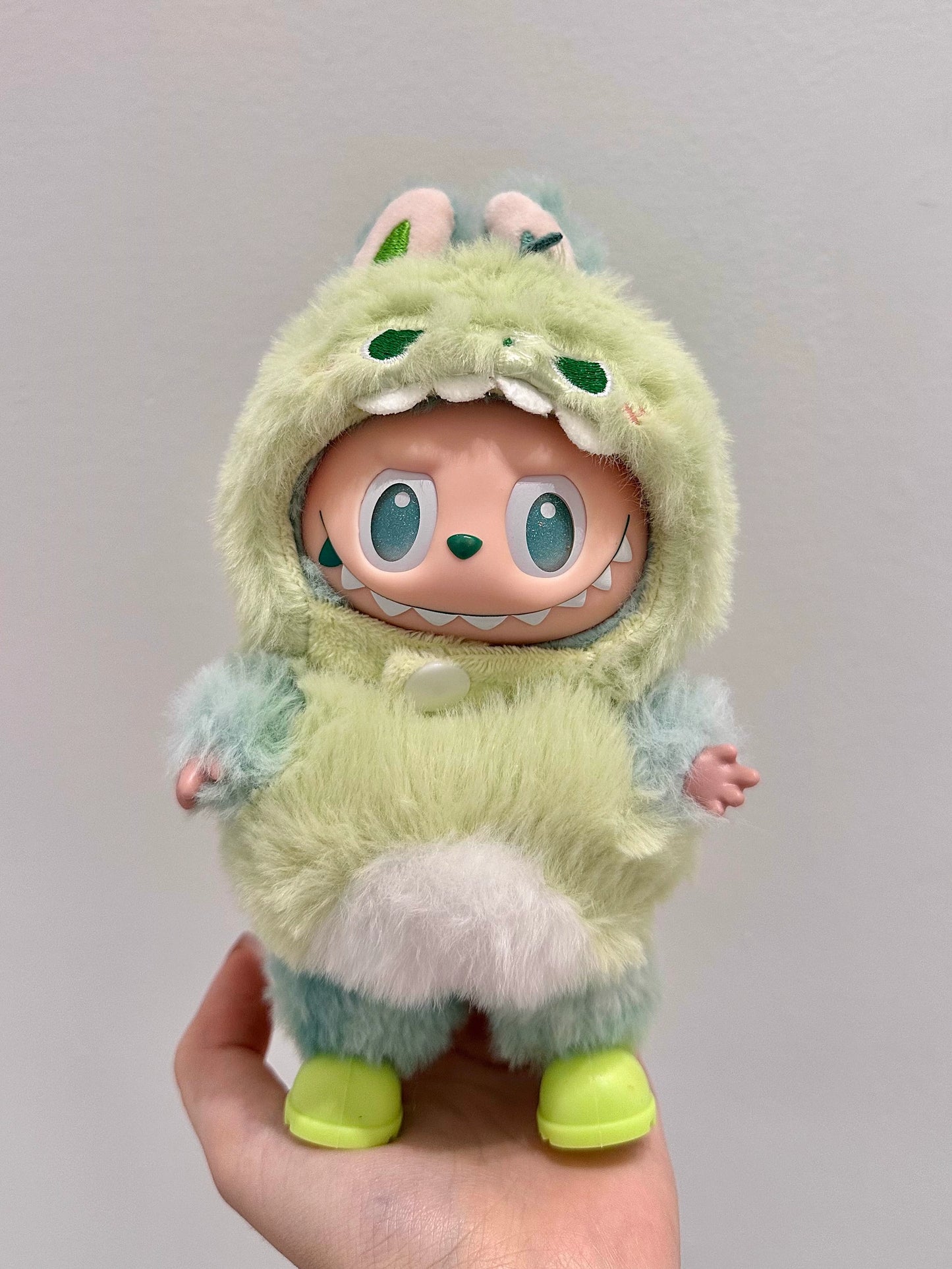 Labubu Generation 3.0 'Big into Energy' Series Green 3D Dinosaur Outfit - Complete Costume for Vinyl Figures, Compatible with 1st/2nd/3rd Gen Dolls