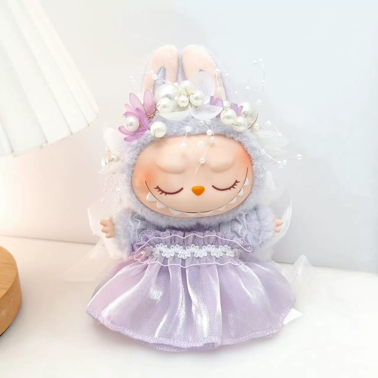 Labubu Sitting Party Outfit - Green Dress & Hair Clip for Blind Box Doll Clothes