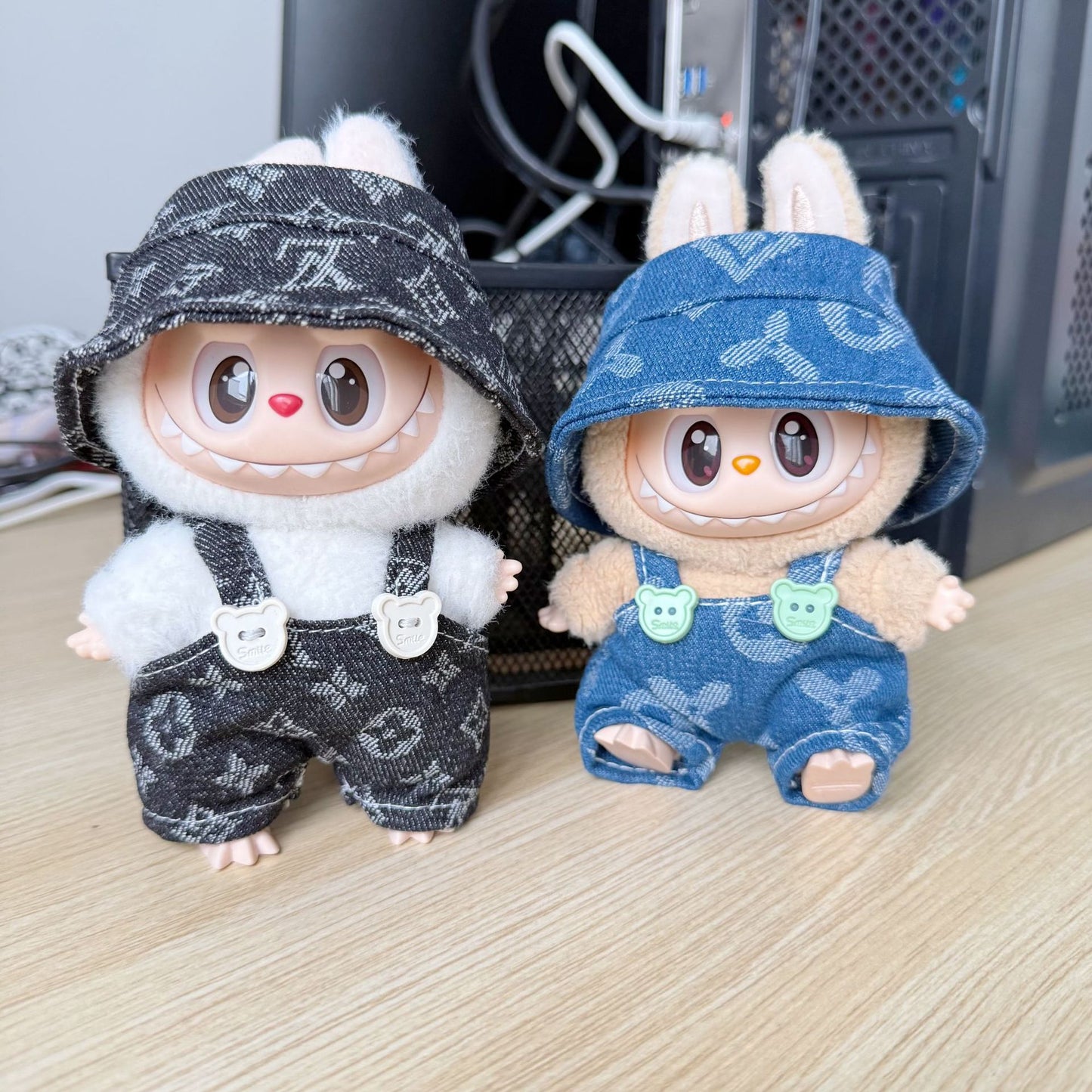 Labubu Series 1/2/3 Clover Overalls Set - Trendy Outfit for Sitting Doll Keychain
