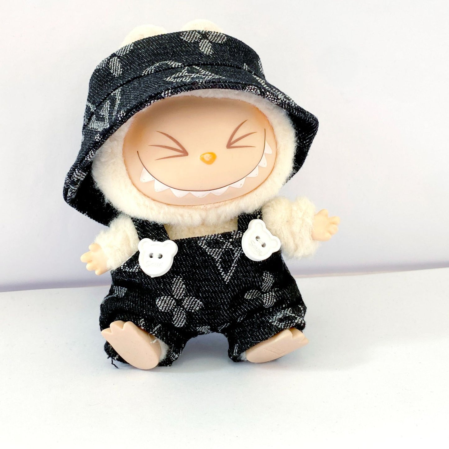 Labubu Series 1/2/3 Sitting Party Outfit - Cute Keychain Clothes for Vinyl Doll Change