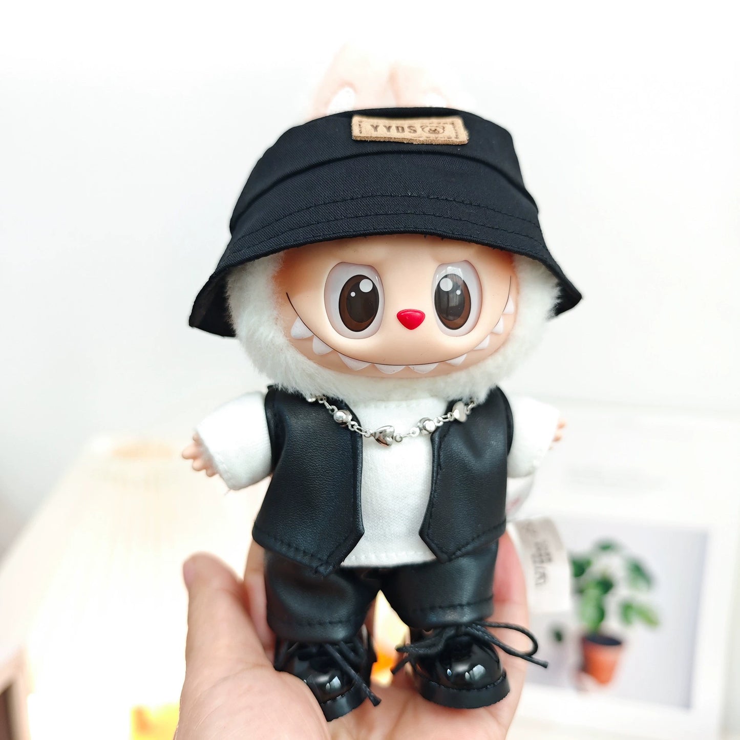 Labubu Outfit Set - Black Cool Overall & Fisherman Hat for 17cm Sitting Figures 1/2/3