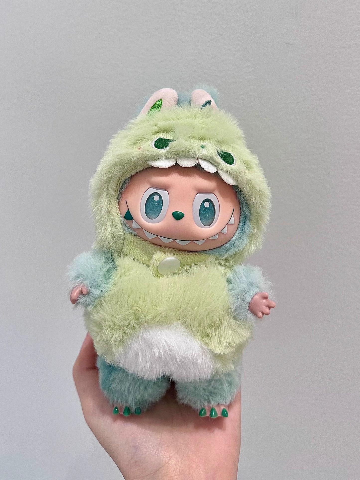 Labubu Generation 3.0 'Big into Energy' Series Green 3D Dinosaur Outfit - Complete Costume for Vinyl Figures, Compatible with 1st/2nd/3rd Gen Dolls