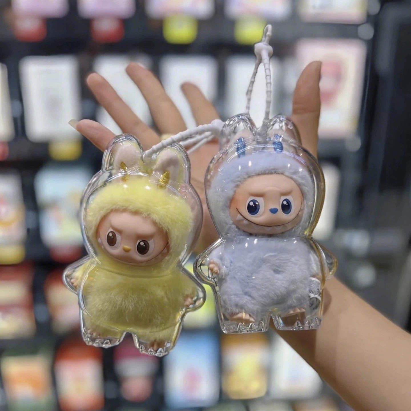 Labubu Series 4 Mini Case - High-Clarity Shell for Heart Code Plush & Vinyl Keychain