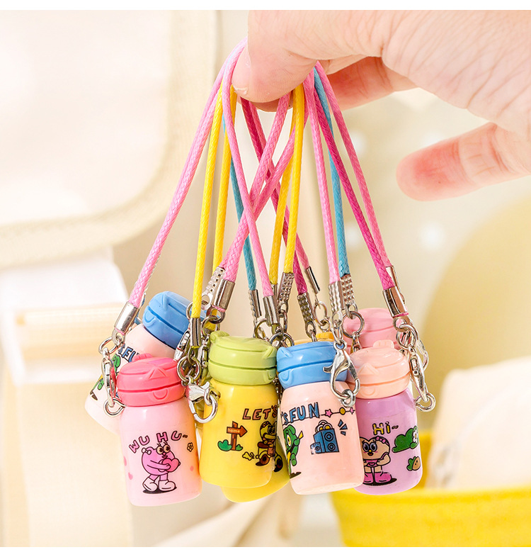 Mini Thermos Pendant | Miniature Resin Lifelike Water Cup – Cute DIY Backpack Decoration, Small Gift for Students