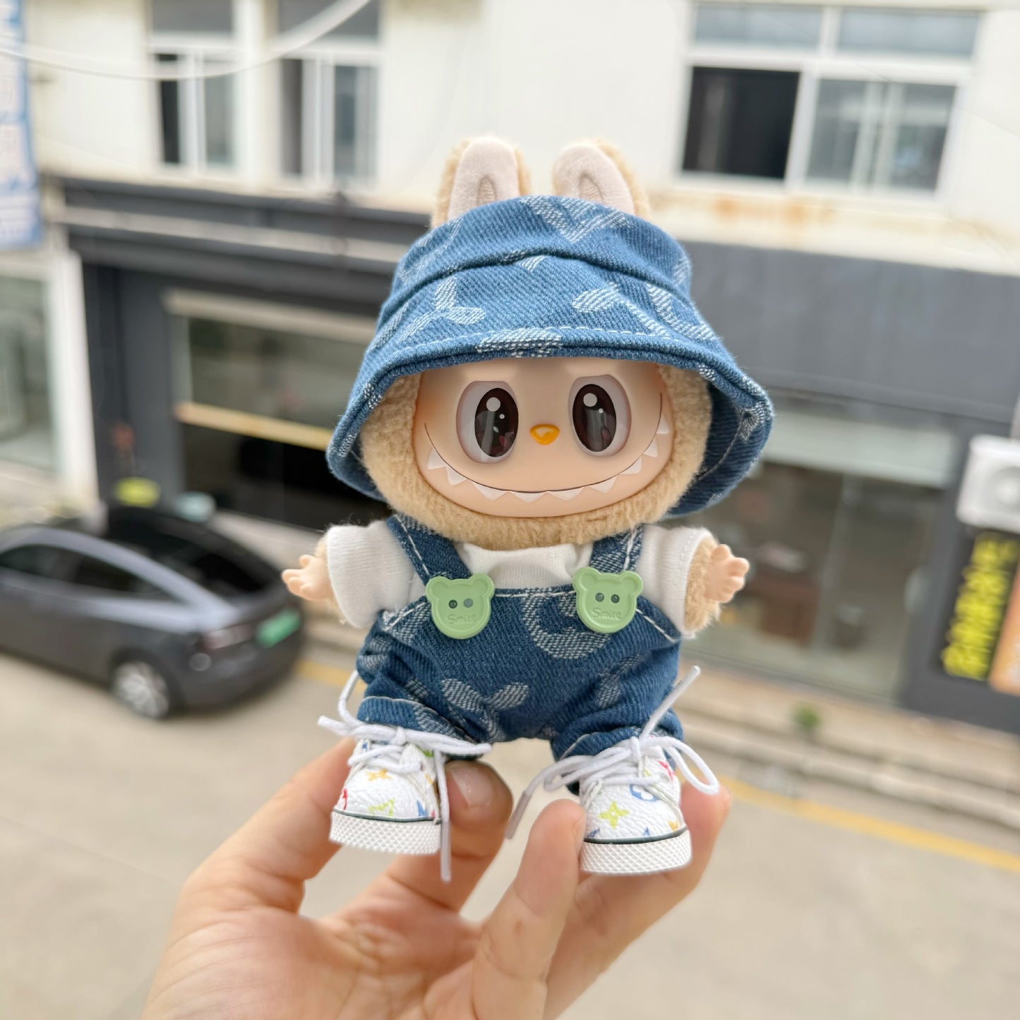 Labubu Series 1/2/3 Clover Overalls Set - Trendy Outfit for Sitting Doll Keychain