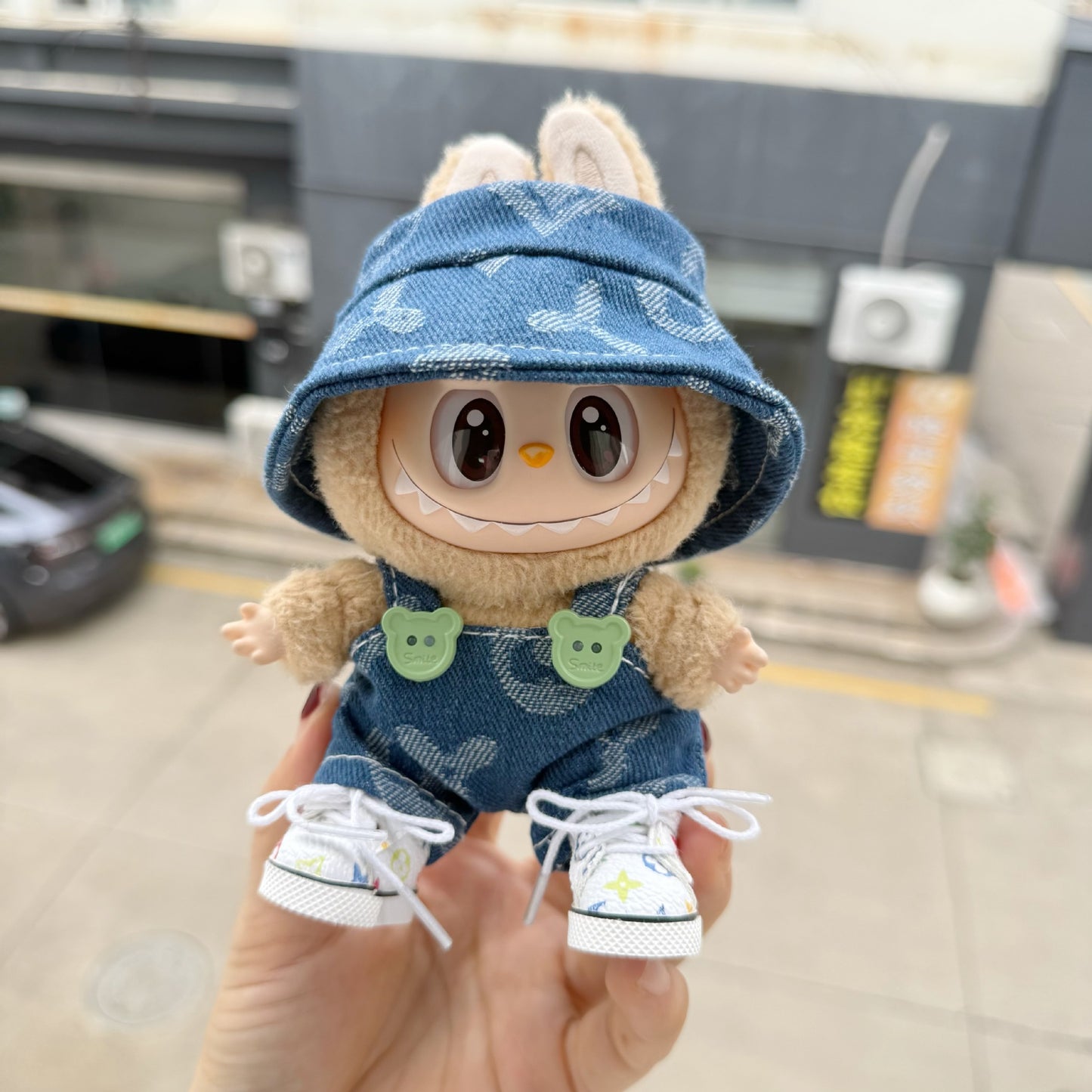Labubu Series 1/2/3 Clover Overalls Set - Trendy Outfit for Sitting Doll Keychain