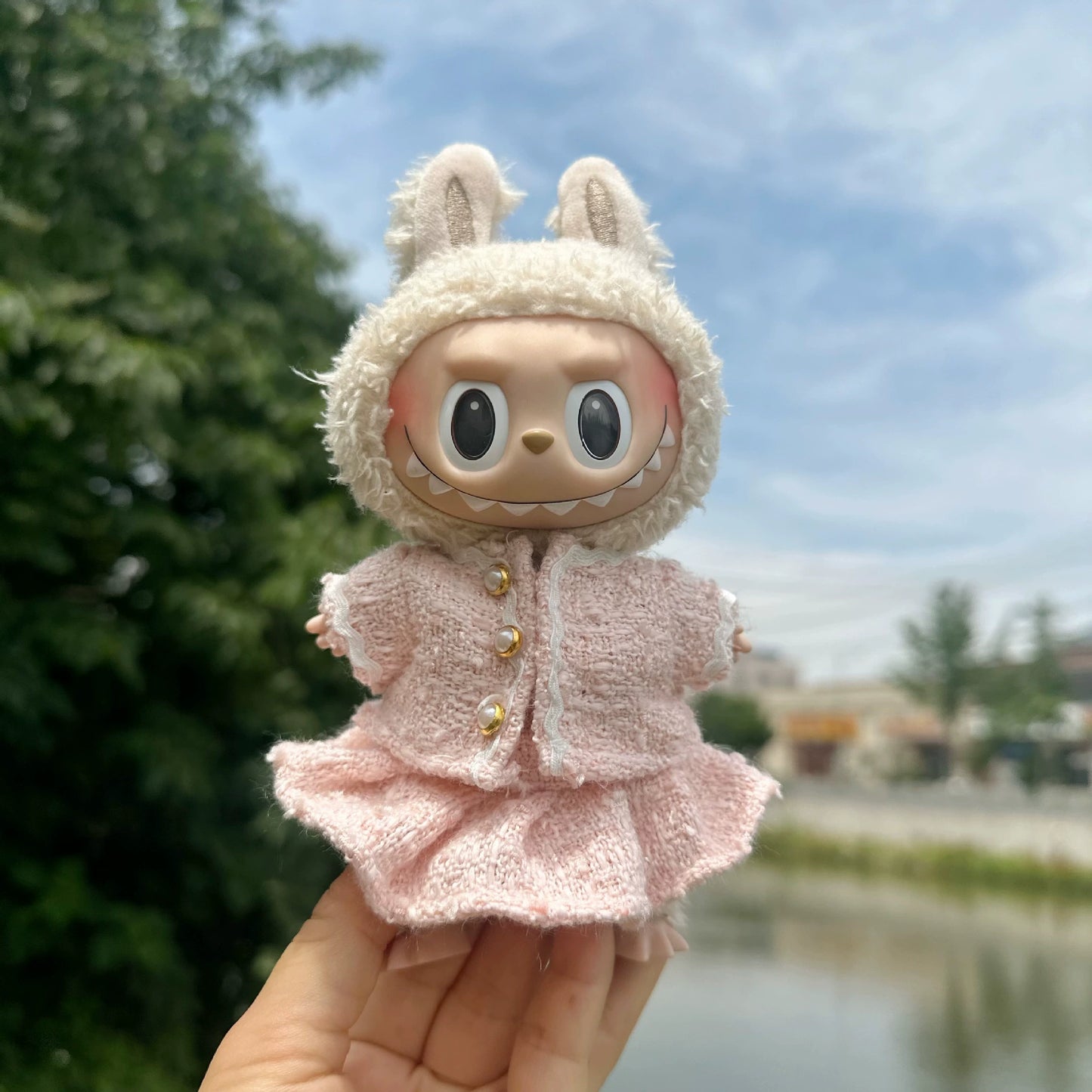 17cm Labubu Burger Overalls Outfit - Bread Themed Clothes for Blind Box Doll