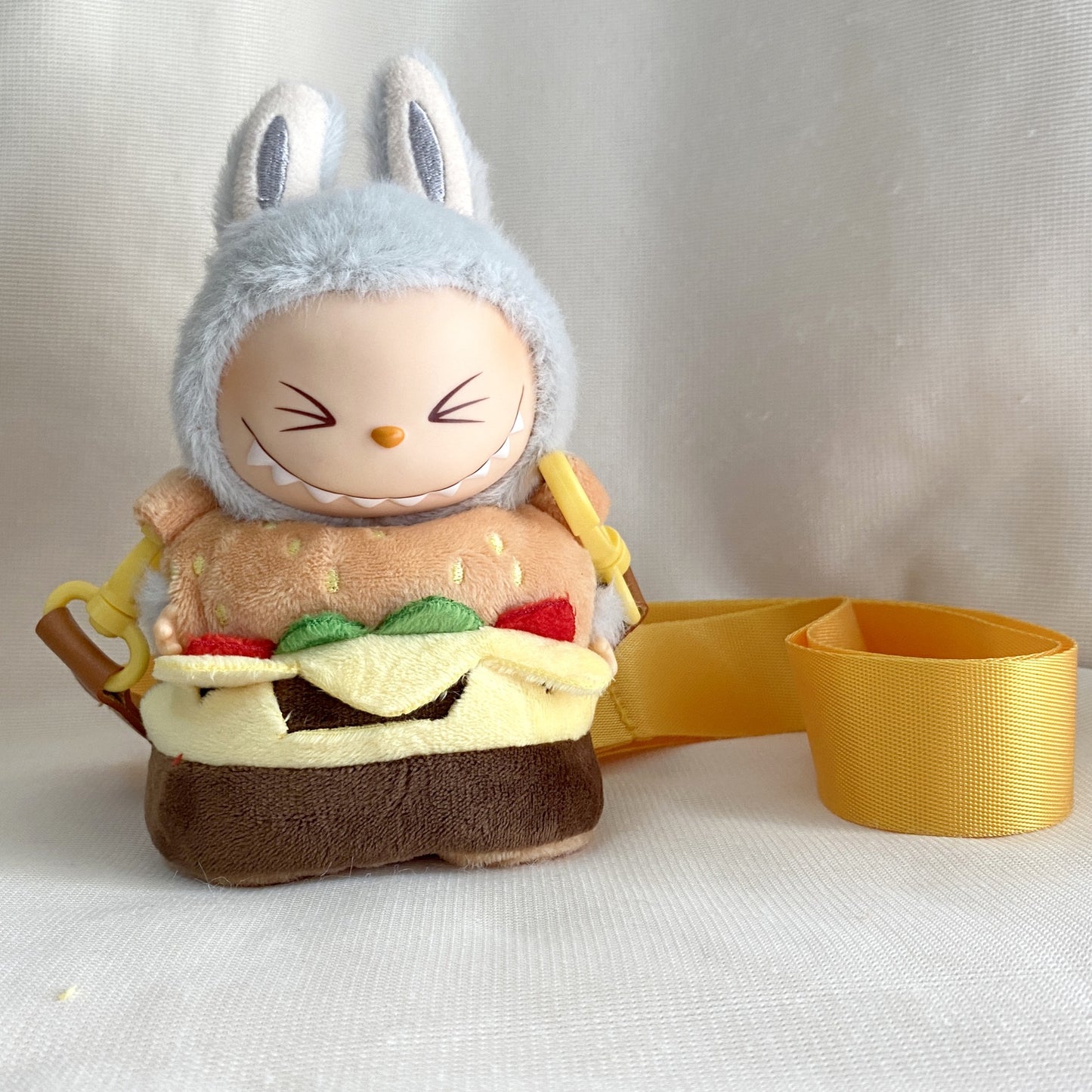 Labubu Series 1/2/3 Sitting Party Outfit - Cute Keychain Clothes for Vinyl Doll Change