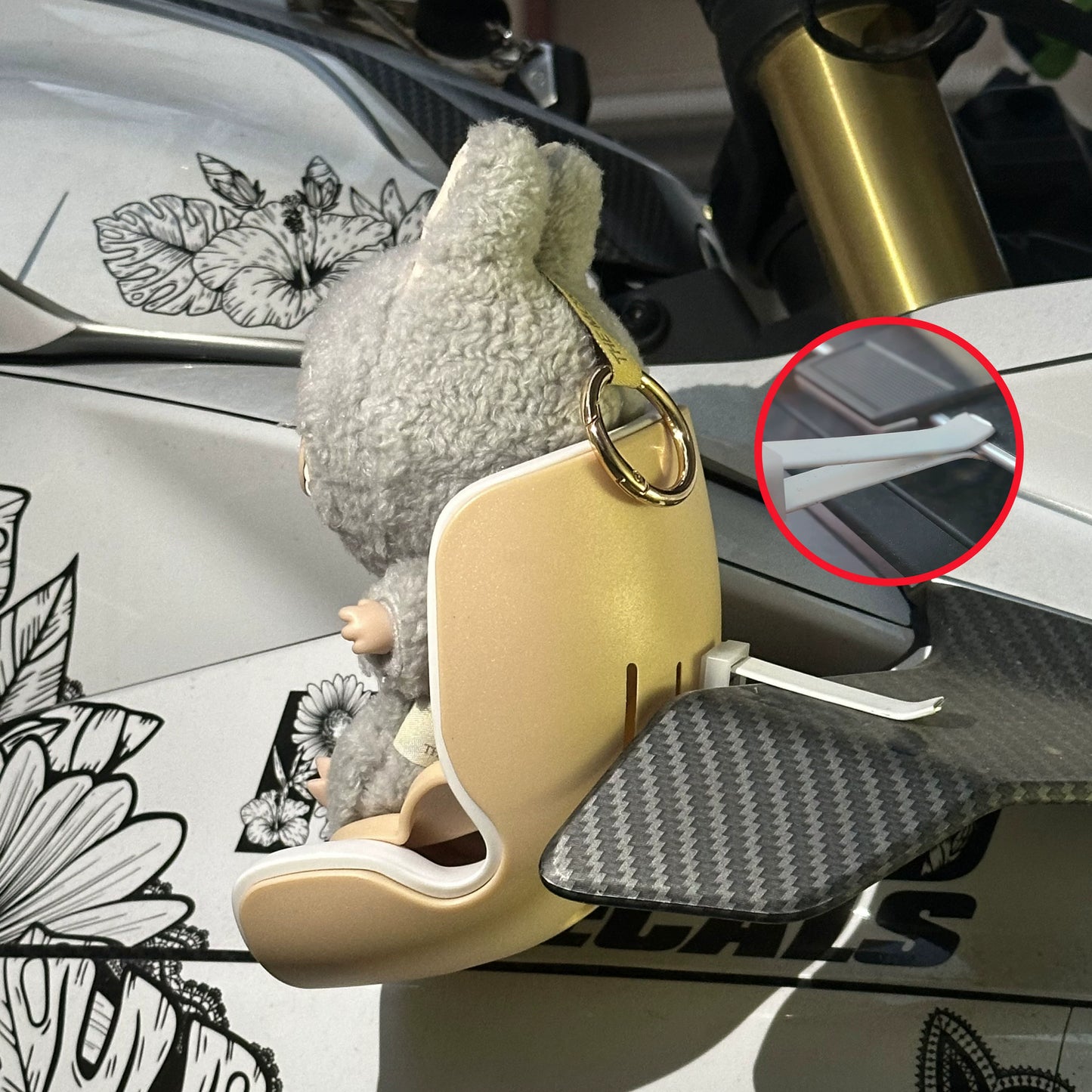 Labubu Vinyl Doll Compatible with Safety Seats | Car-Mounted Figurine, Vehicle Ornament & Car Air Vent Decoration