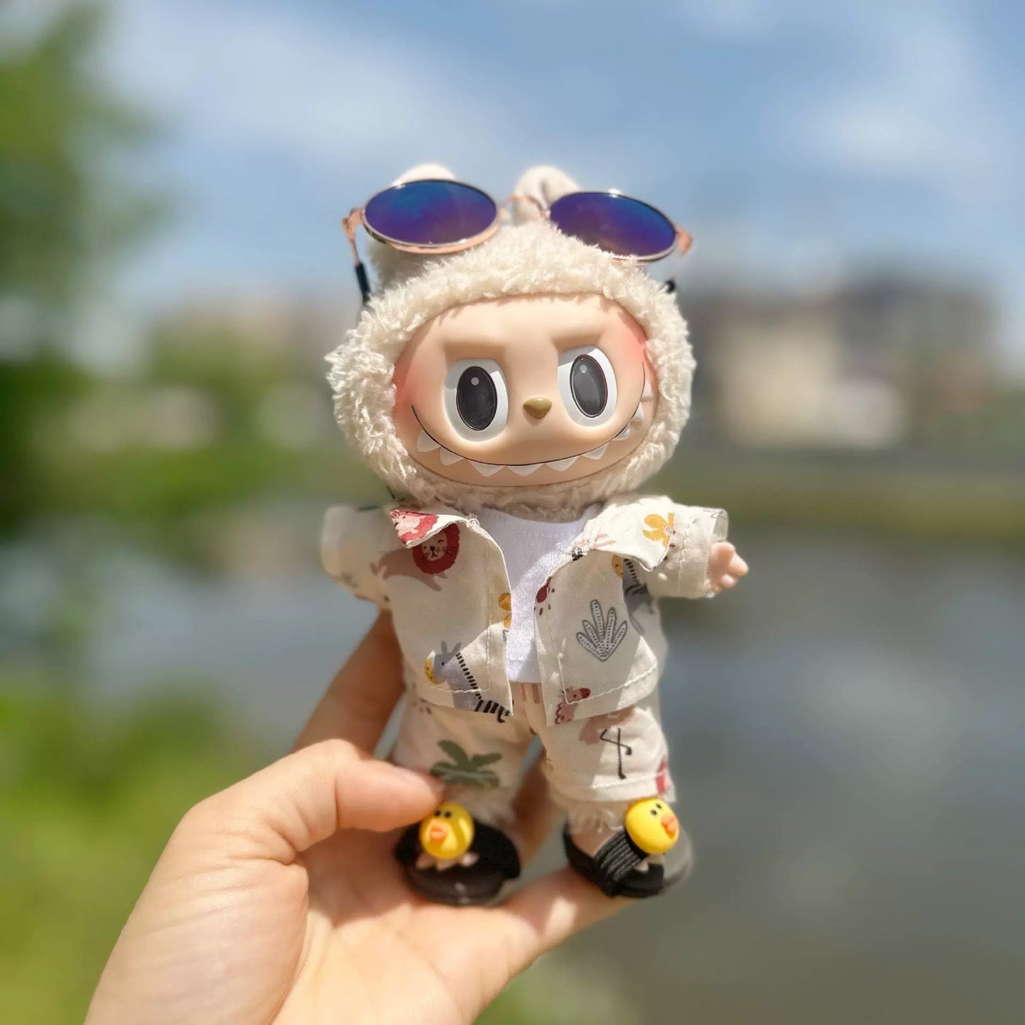 17cm Labubu Beach Outfit - Sunglasses Set for Blind Box Keychain Doll Change Clothes