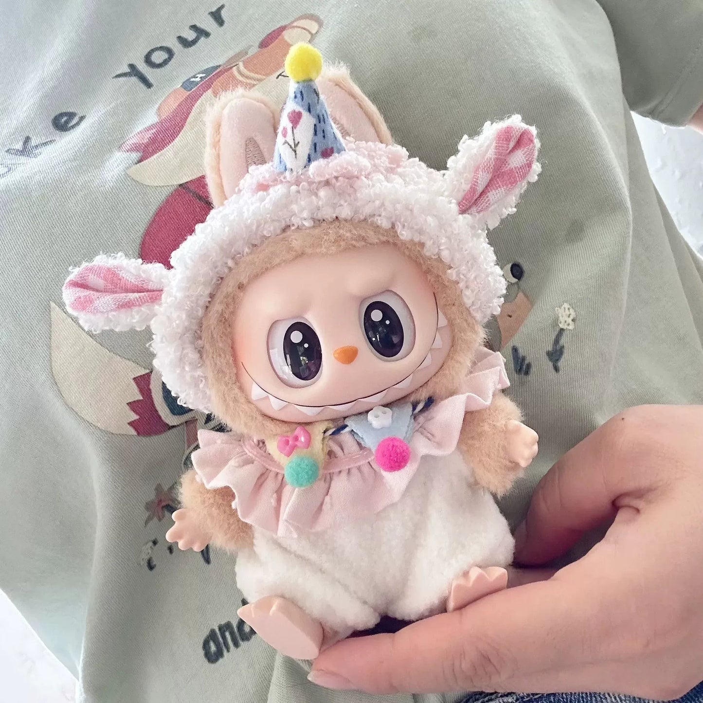 LABUBU Holiday Outfit Set - Christmas & Birthday Dress for 1st/2nd Gen 17cm Vinyl Keychain Figures, Festive Doll Clothes with Seasonal Accessories
