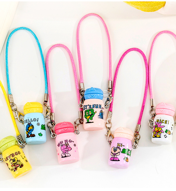 Mini Thermos Pendant | Miniature Resin Lifelike Water Cup – Cute DIY Backpack Decoration, Small Gift for Students