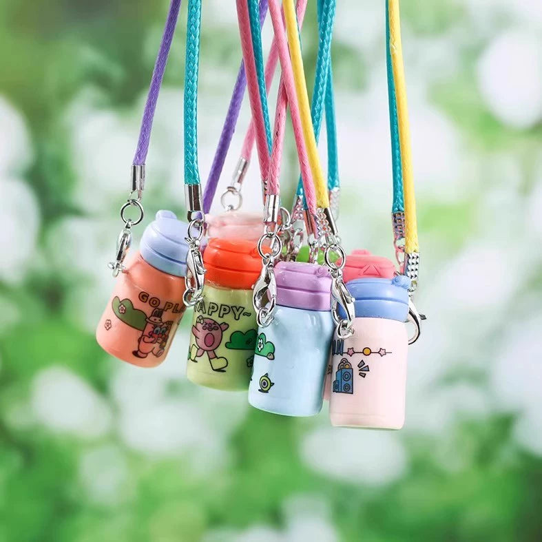 Miniature Thermos Charm Set – Lilliputian Lifelike Mini Items, Compact Portable Toy Pendant for Bags