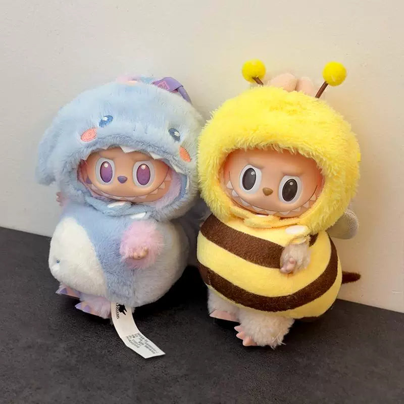 Labubu Doll Clothes for All Generations - Fried Shrimp Tail Sitting Outfit