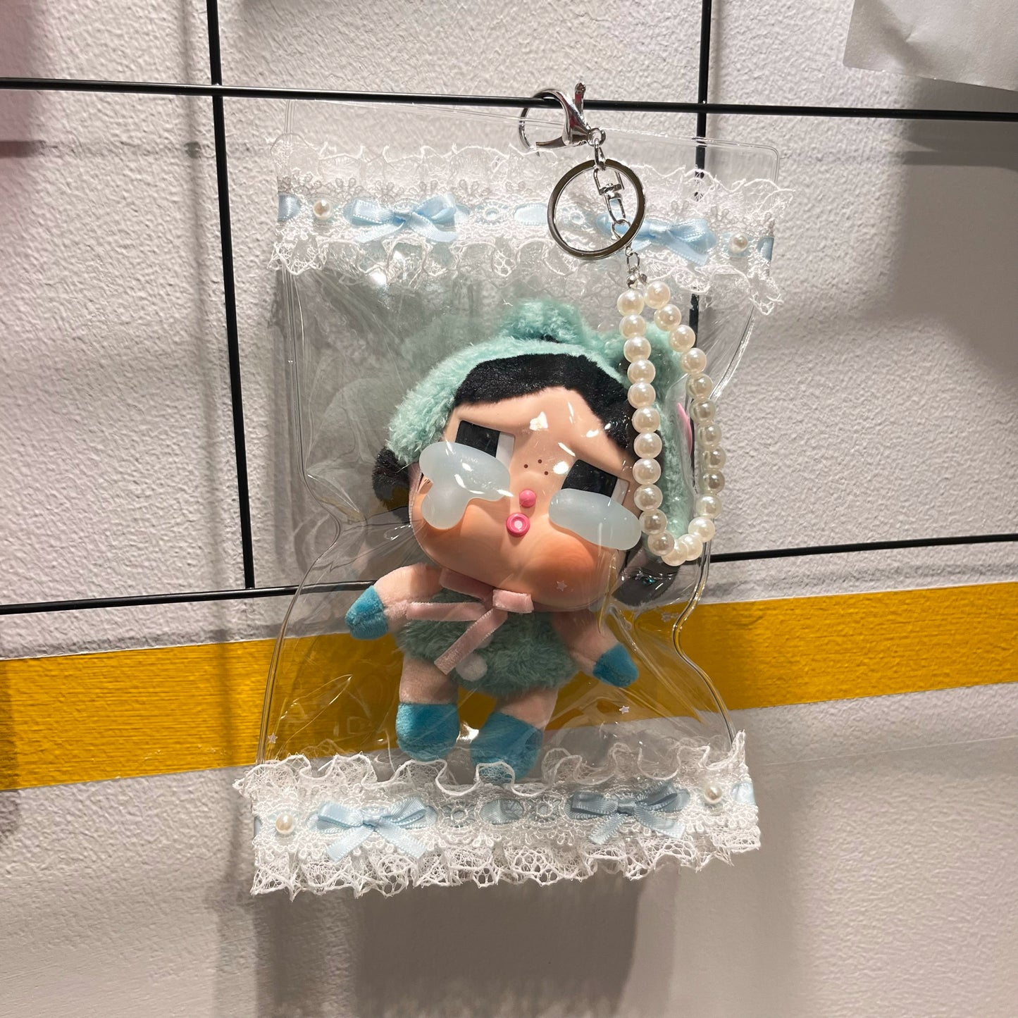 17cm Handmade Lace Doll Carrier - Clear Dustproof Bag for Hanging Display & Outdoor Use