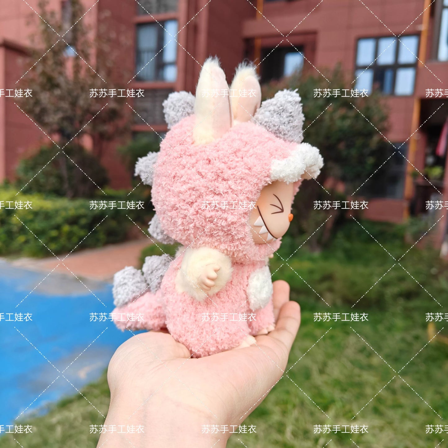 POP MART Labubu Hand-Knitted Dinosaur Outfit - Plush Vinyl Doll Clothes for Blind Box