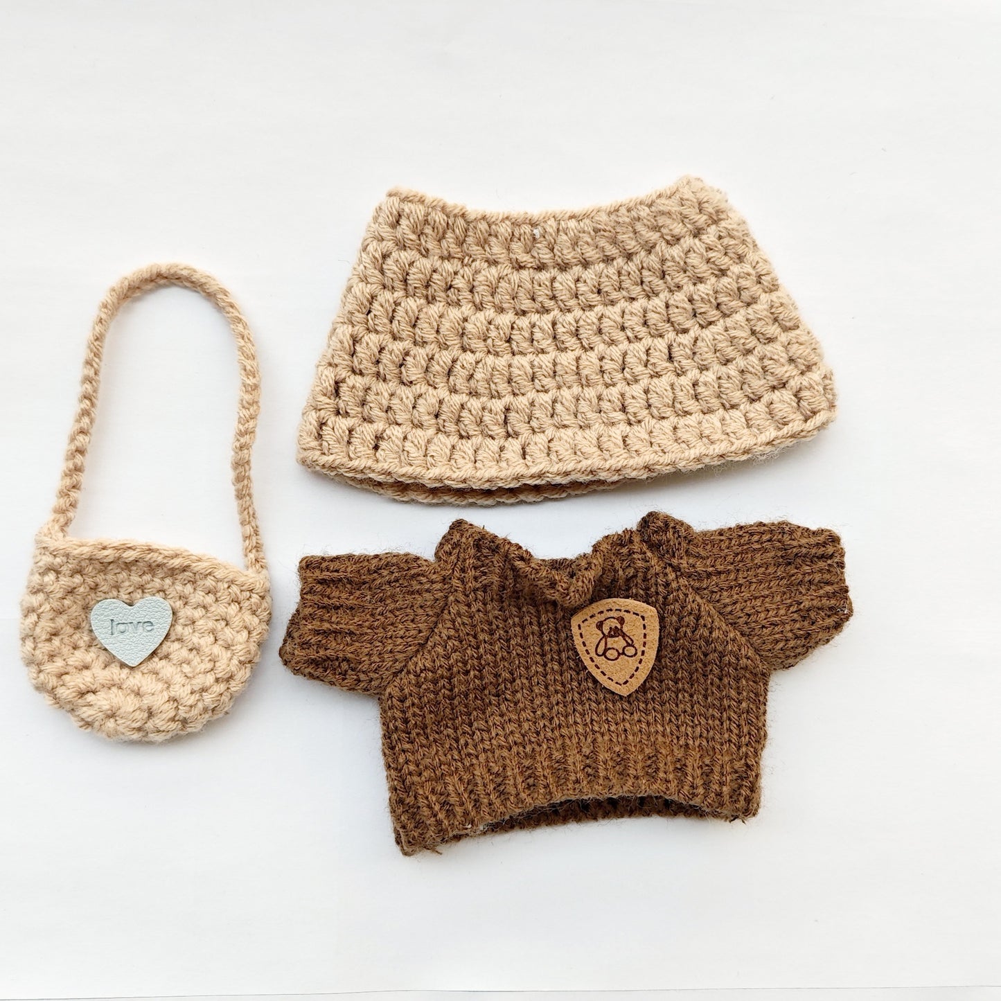 17cm Labubu 1st-3rd Gen Keychain Clothes | Brown Bear Sweater Set + Knit Top & Hat