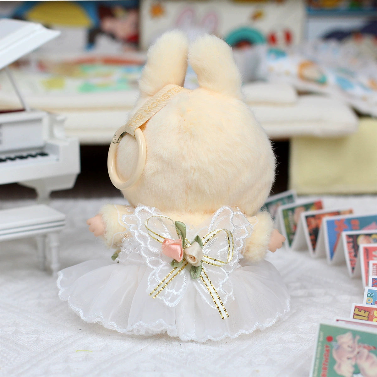 Labubu Sitting Party Outfit - Green Dress & Hair Clip for Blind Box Doll Clothes