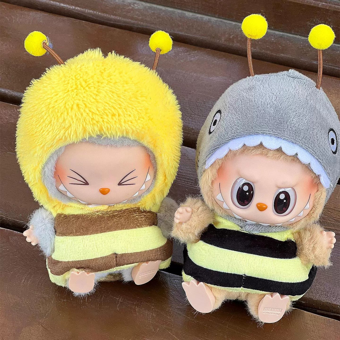 POP MART Labubu Doll Clothes Set - Bee & Fried Shrimp Outfits for Generation 1/2/3 Vinyl Figures 17cm (No Doll Included)