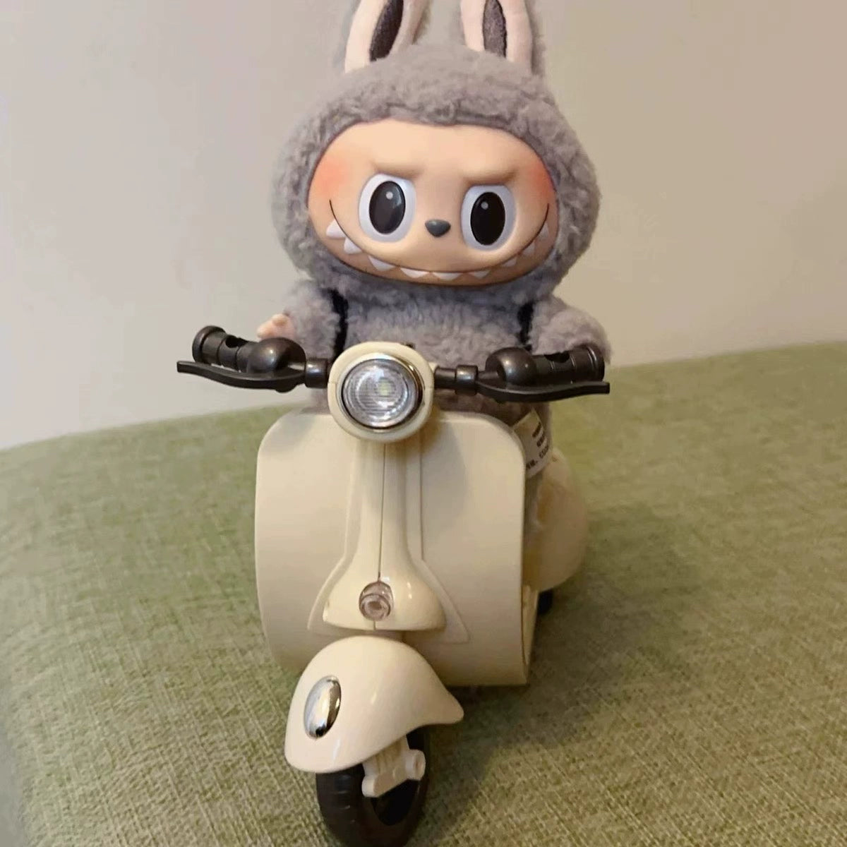 POP MART Labubu 17cm Motorcycle Prop - Vinyl Display Accessory for Blind Box Figures (No Battery/Doll Included) | Cool Bike Stand