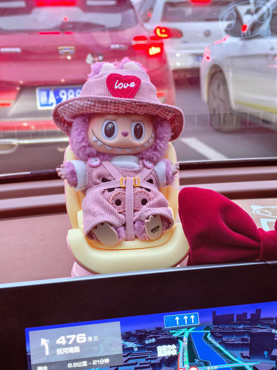 Labubu Vinyl Doll Compatible with Safety Seats | Car-Mounted Figurine, Vehicle Ornament & Car Air Vent Decoration