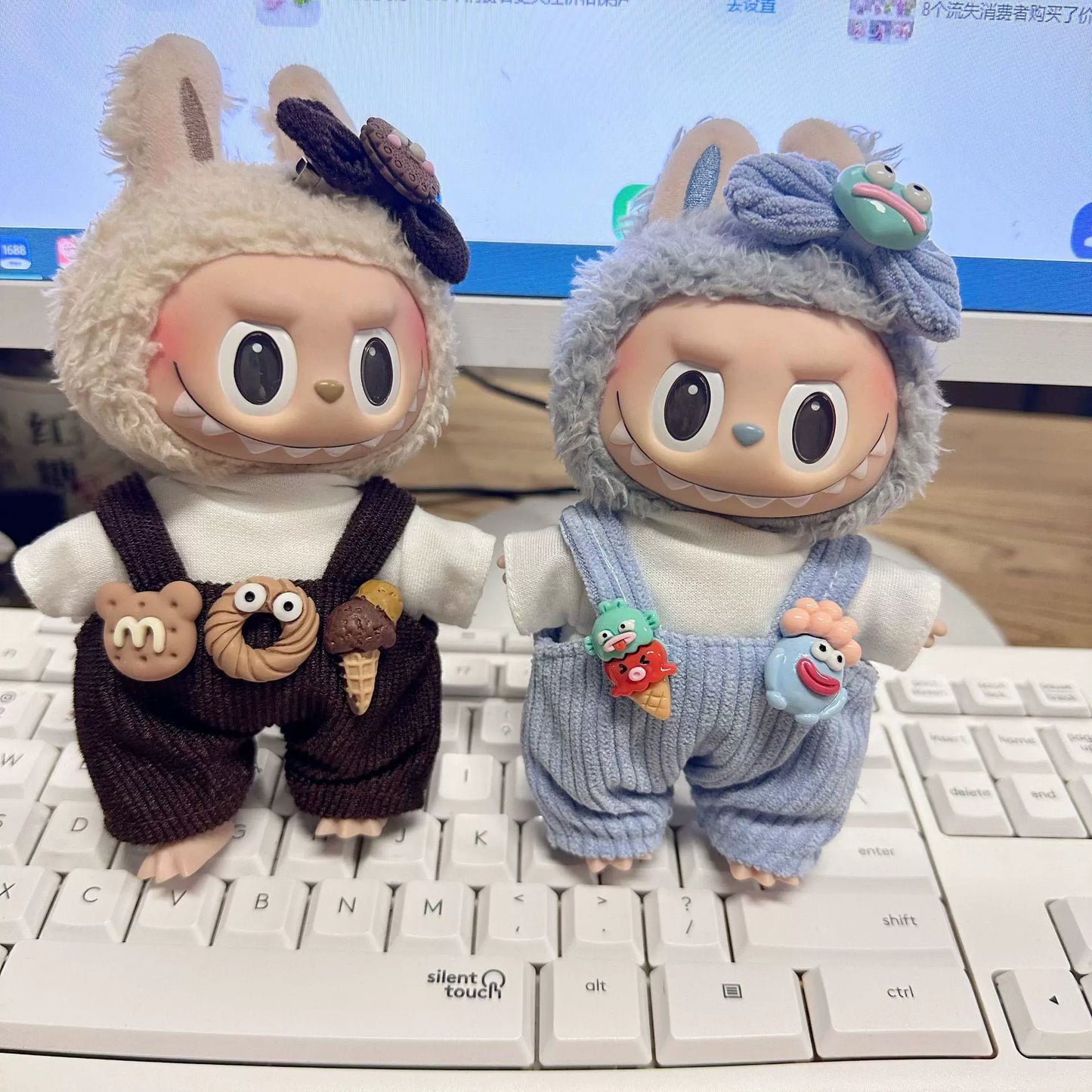 17cm Labubu Burger Overalls Outfit - Bread Themed Clothes for Blind Box Doll