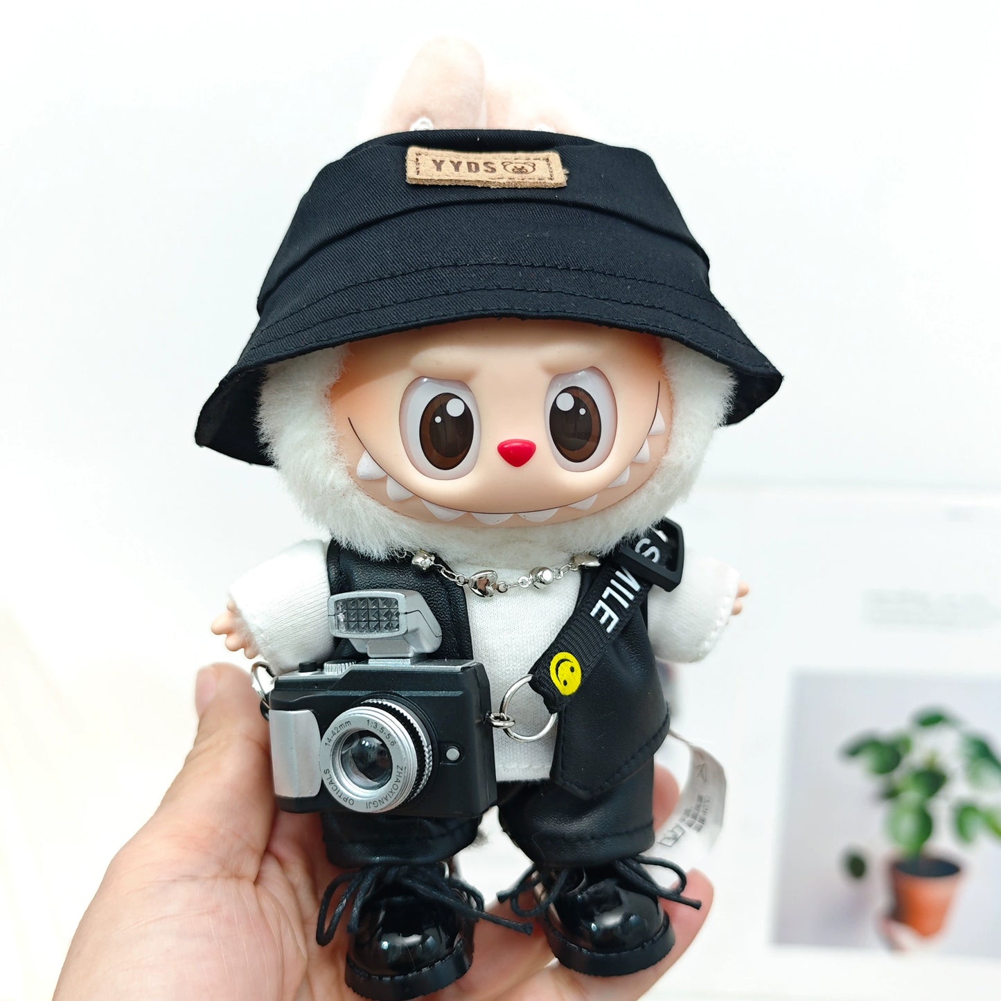 Labubu Outfit Set - Black Cool Overall & Fisherman Hat for 17cm Sitting Figures 1/2/3