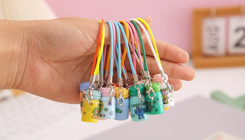Mini Thermos Keychain - Cute Simulation Cup Pendant for DIY Backpack Room Decor