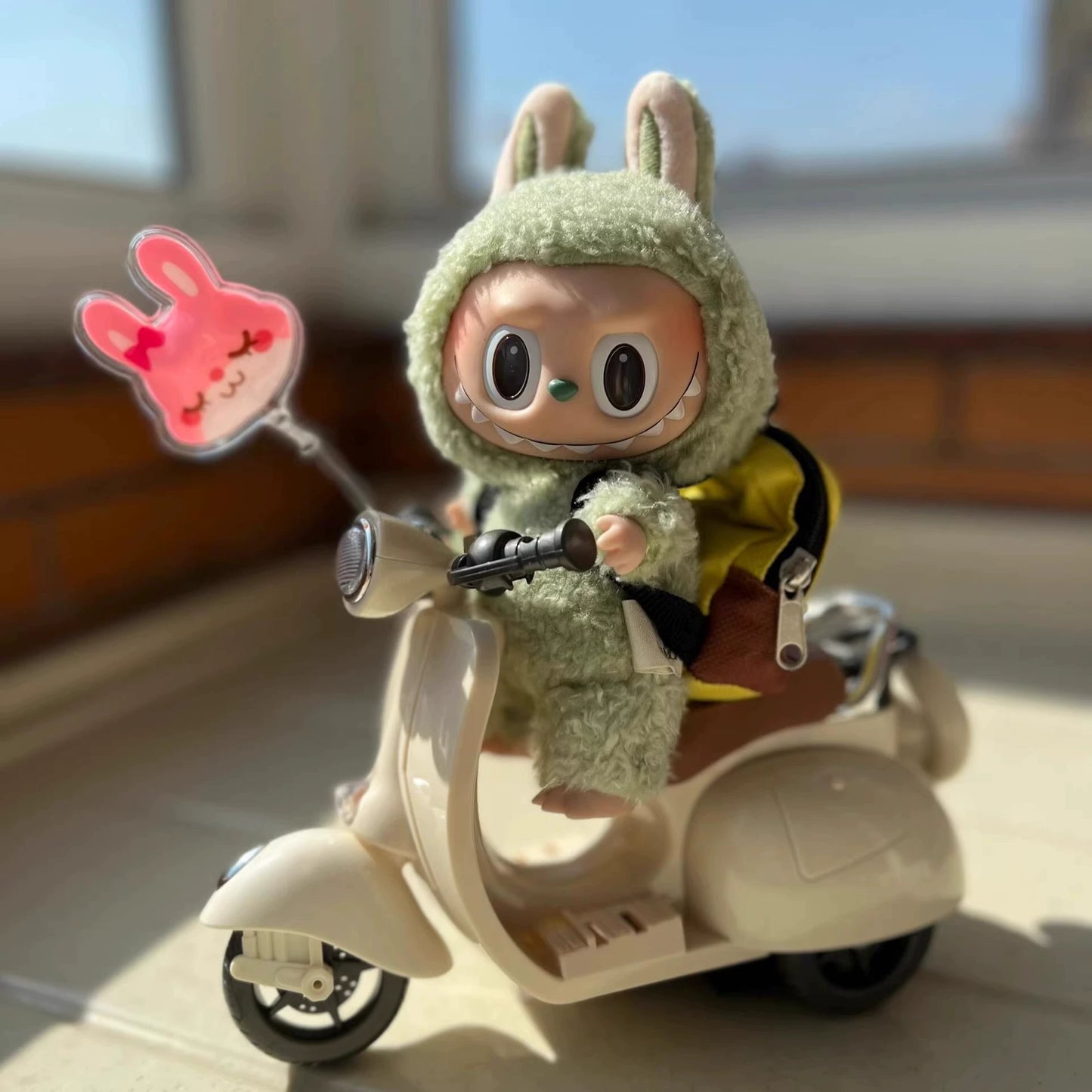 Labubu Motorcycle Accessory Set - Poseable Mini Bike for Gen1-3 Vinyl Dolls (17cm Doll Rideable)