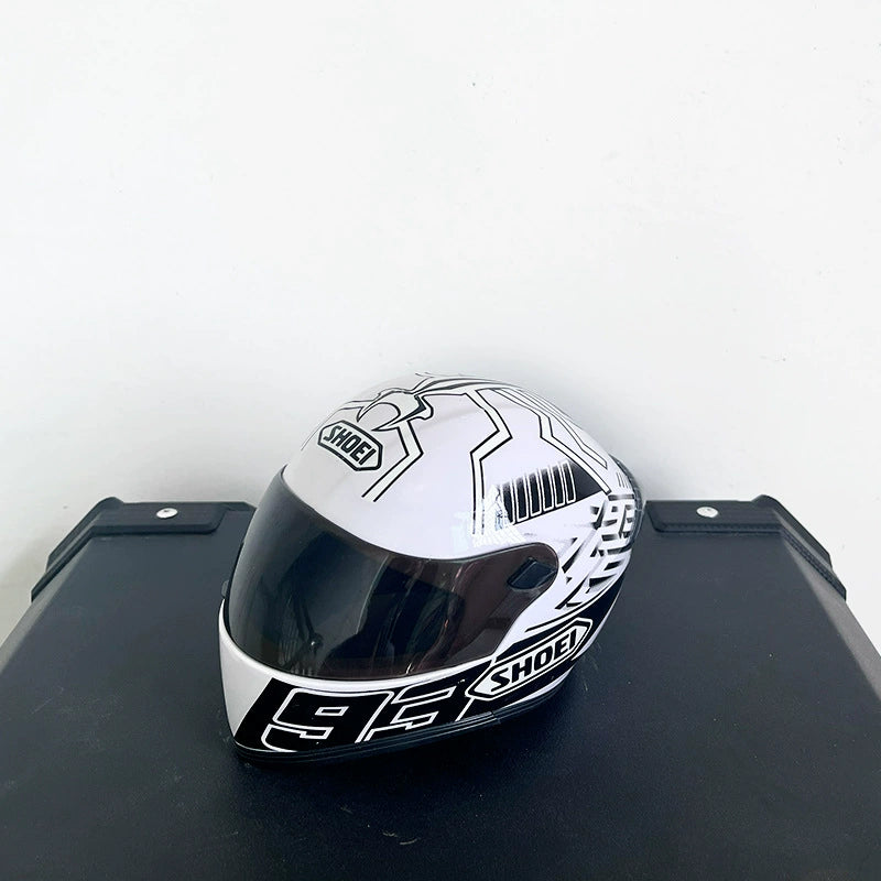 Labubu Motorcycle Helmet for Vinyl Figure - Cool Electric Bike Accessory for Blind Box Doll