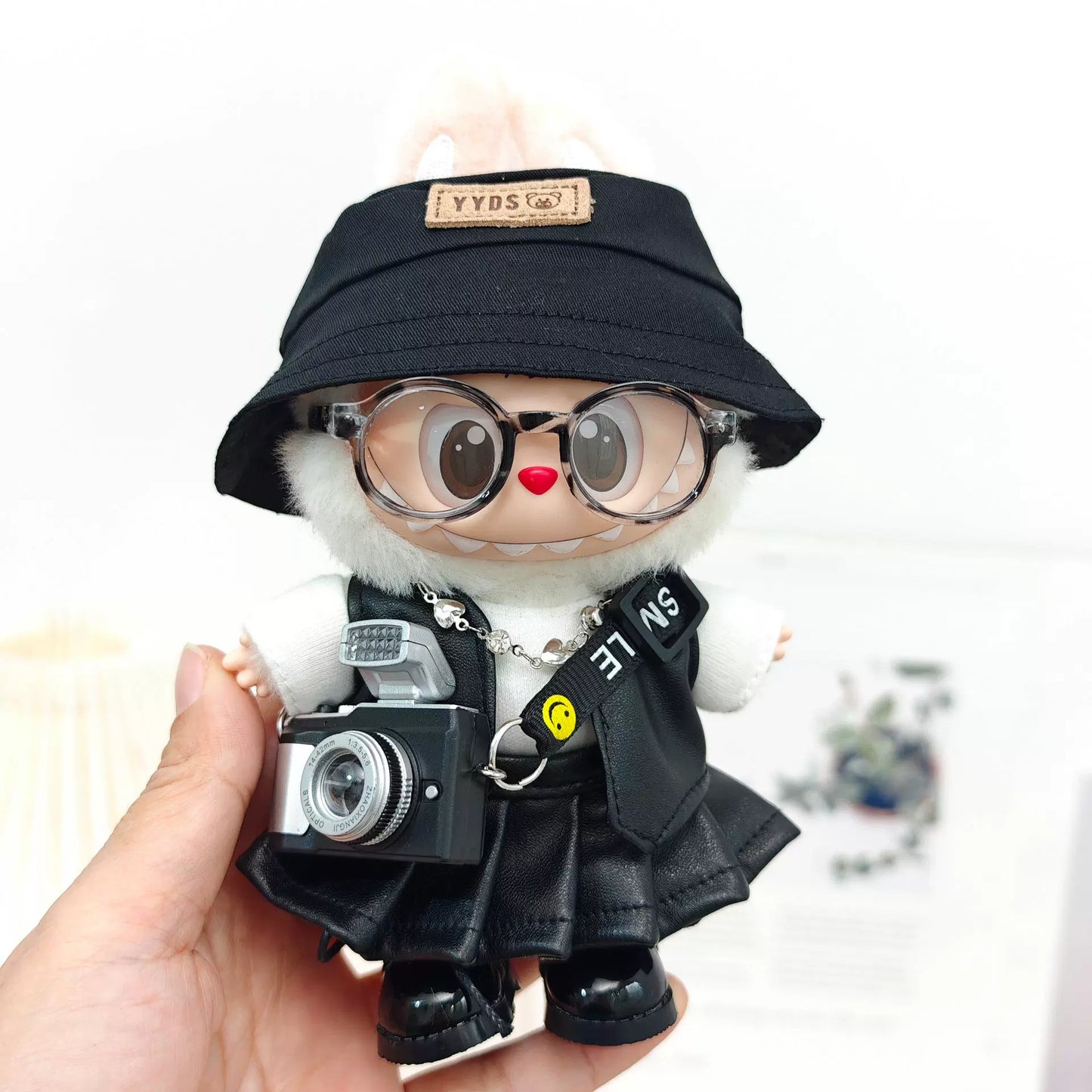 Labubu Outfit Set - Black Cool Overall & Fisherman Hat for 17cm Sitting Figures 1/2/3