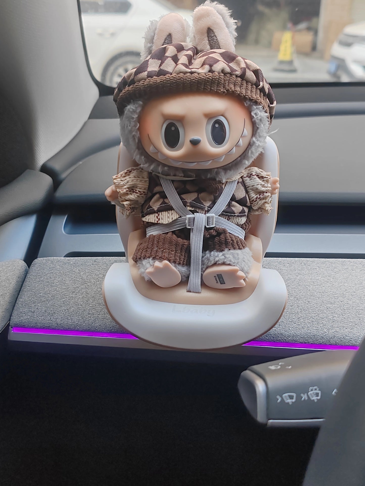 Labubu Vinyl Doll Compatible with Safety Seats | Car-Mounted Figurine, Vehicle Ornament & Car Air Vent Decoration