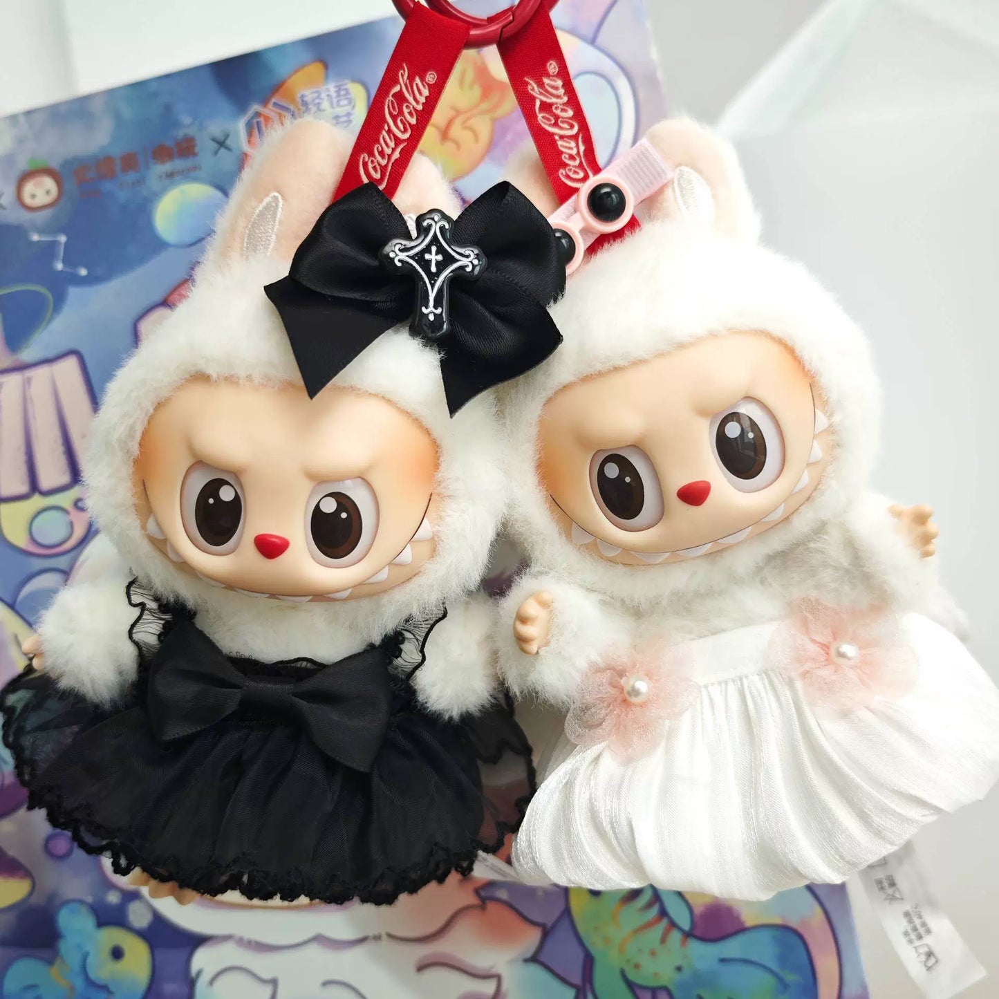 Labubu Sitting Doll Outfit - Devil Bat Wings & Black Chiffon Skirt for Keychain