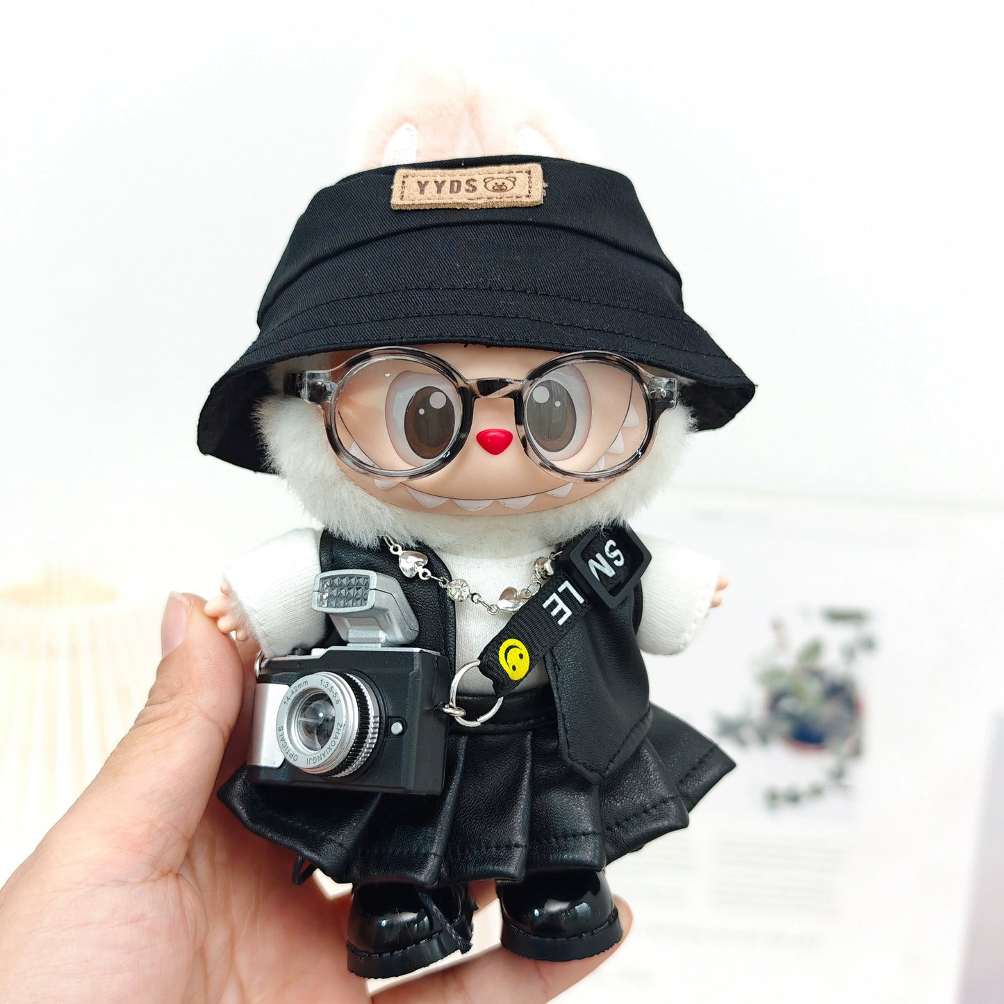 Labubu Outfit Set - Black Cool Overall & Fisherman Hat for 17cm Sitting Figures 1/2/3